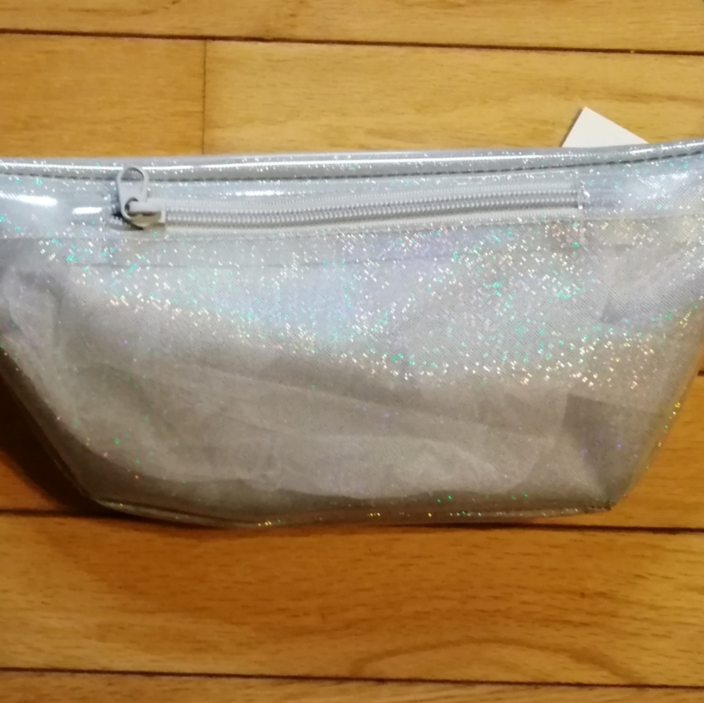 Transparent Levi's Pride 2020 Fanny Pack - Picture 4 of 4